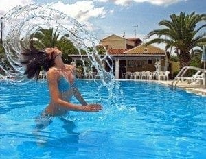 swimming-pool-girl